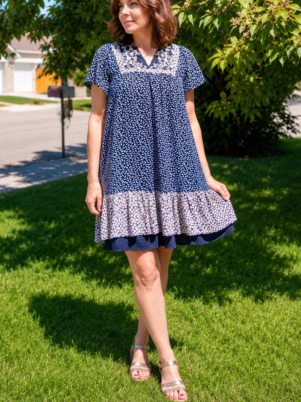 Brass & Roe Embroidered Boho Dress Size S Rayon Blue White